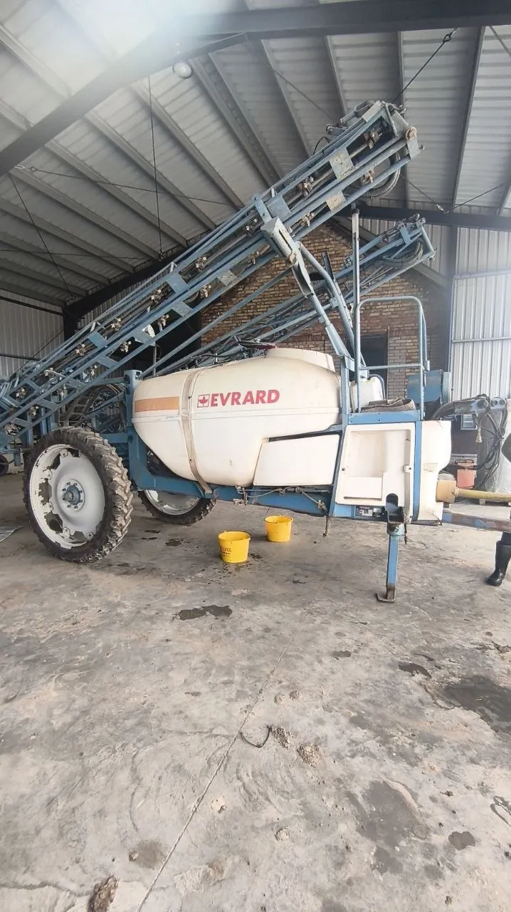 Zbiornik opryskiwacza — Hardi Evrard