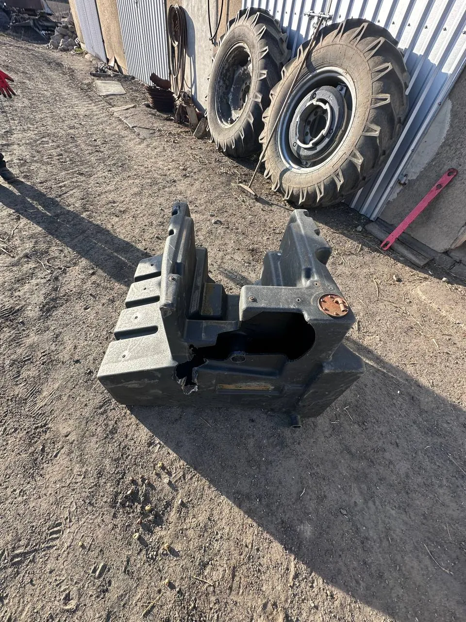 Zdjęcie 5 z naprawy — Naprawa zbiornika paliwa Fendt 900 Vario — Kleparz