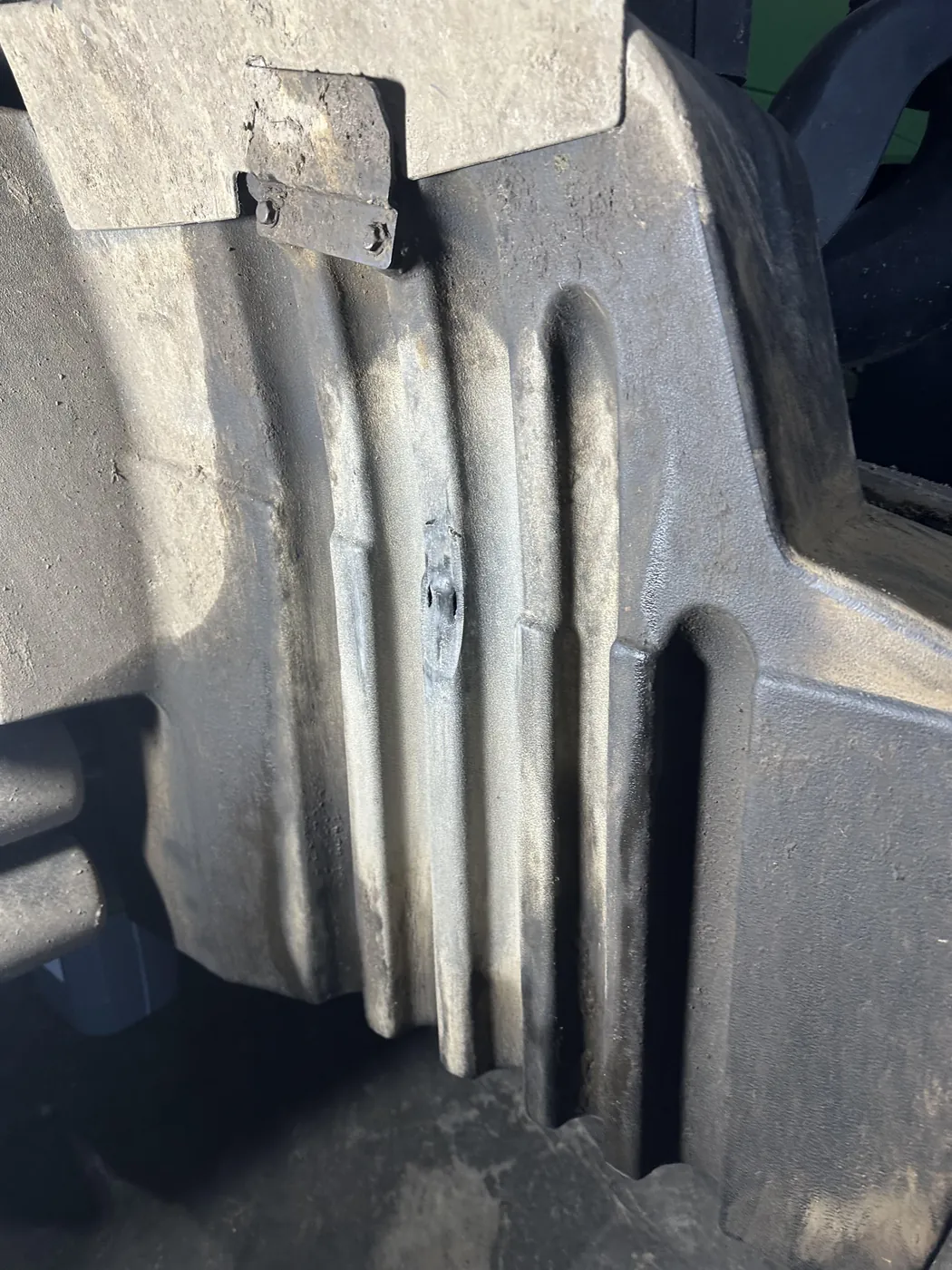 Zdjęcie 3 z naprawy — Naprawa zbiornika paliwa John Deere — Kąty Wrocławskie