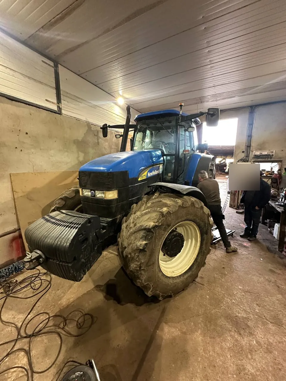 Zbiornik paliwa — New Holland TM175