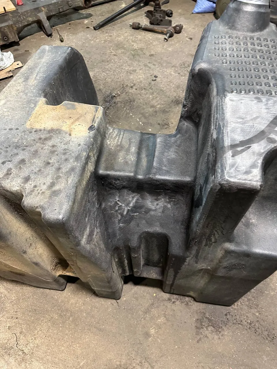 Zdjęcie 8 z naprawy — Naprawa zbiornika paliwa Massey Ferguson — Zbuczyn