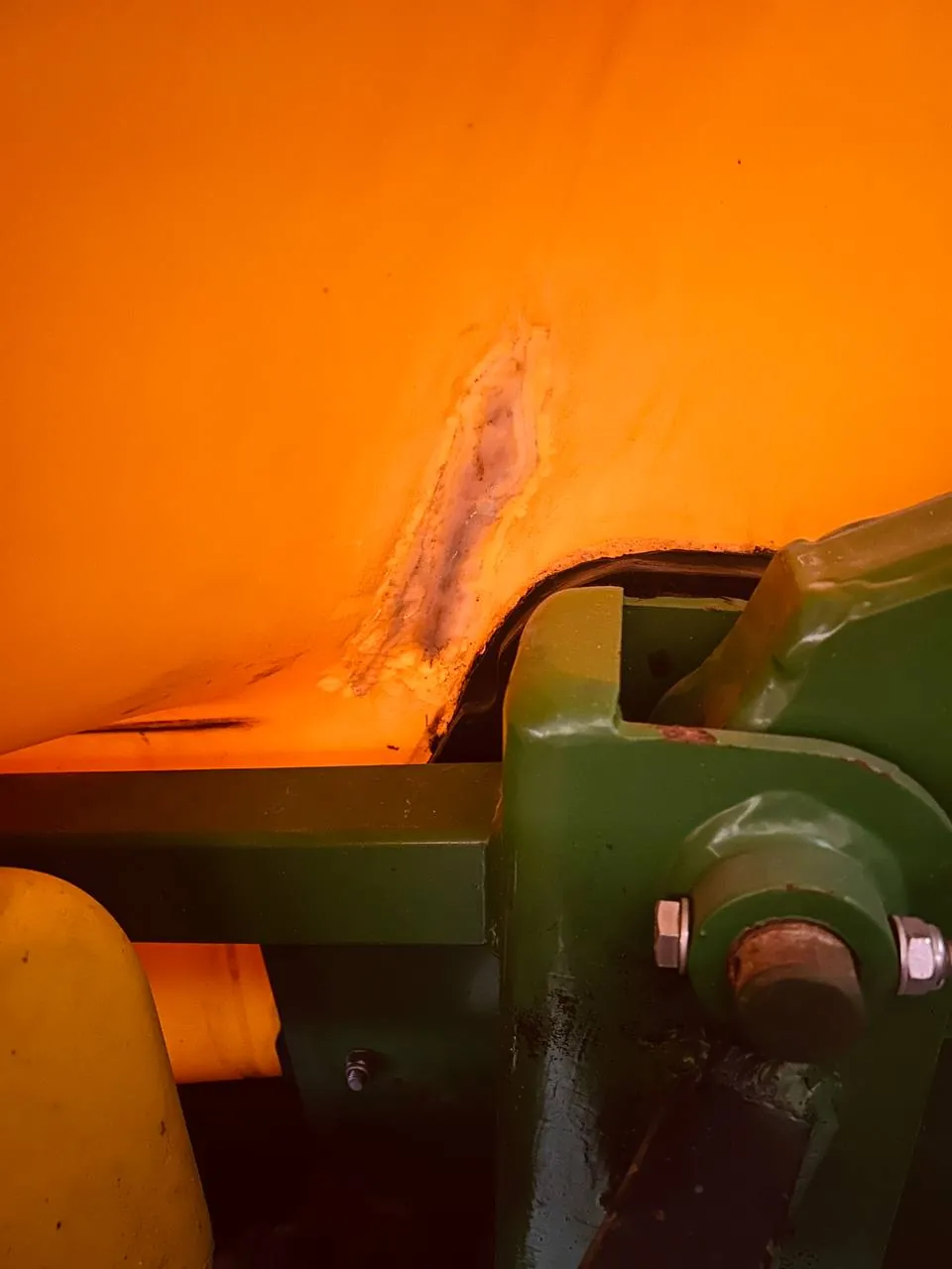 Zdjęcie 5 z naprawy — Naprawa zbiornika opryskiwacza John Deere 740 — Chąśno