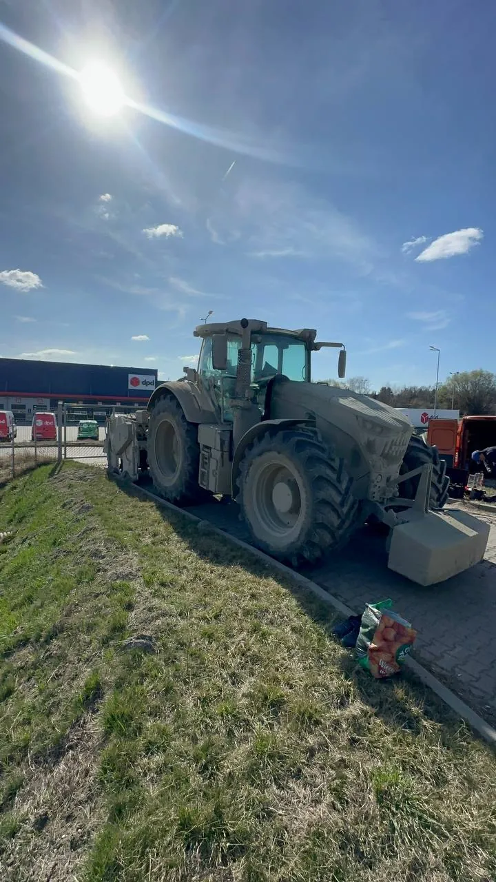 Zbiornik paliwa — Fendt 930 Vario