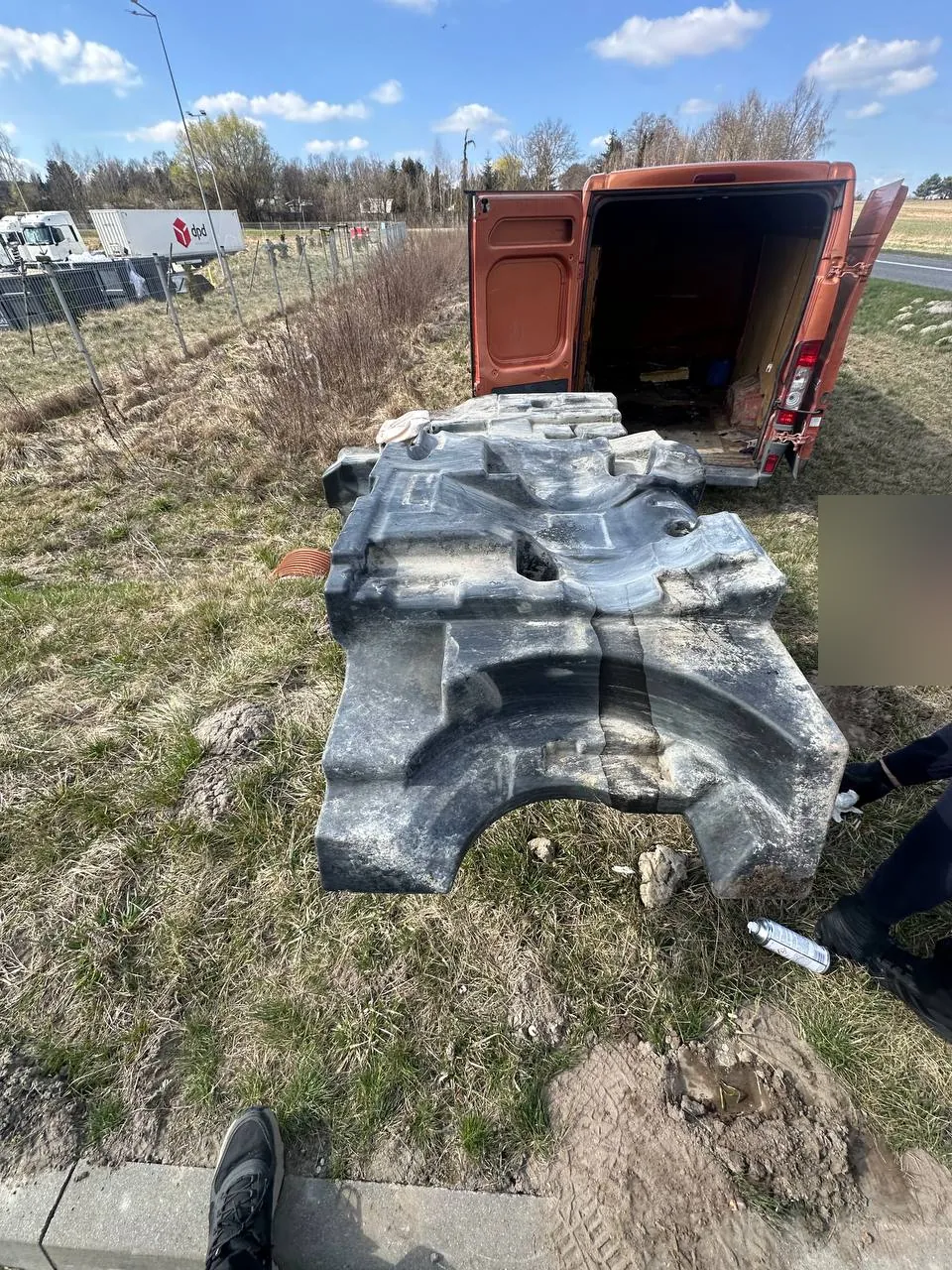 Zdjęcie 6 z naprawy — Naprawa zbiornika paliwa Fendt 900 Vario S4 — Żerniki