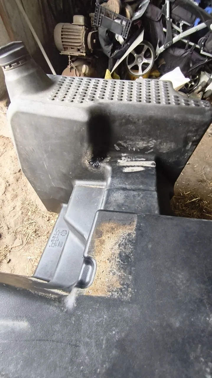 Zdjęcie 14 z naprawy — Naprawa zbiornika paliwa Massey Ferguson 6490 — Rybical