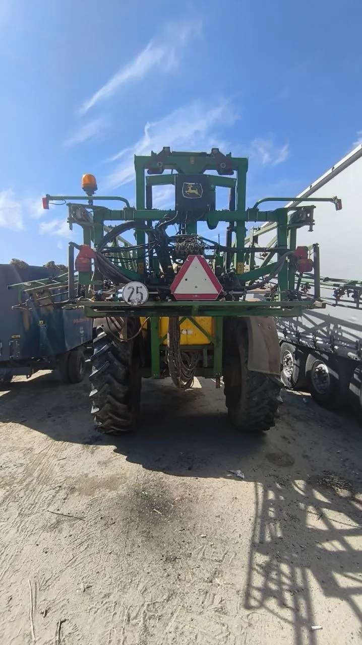 Zdjęcie 3 z naprawy — Naprawa zbiornika opryskiwacza John Deere M740 — Wesołówka