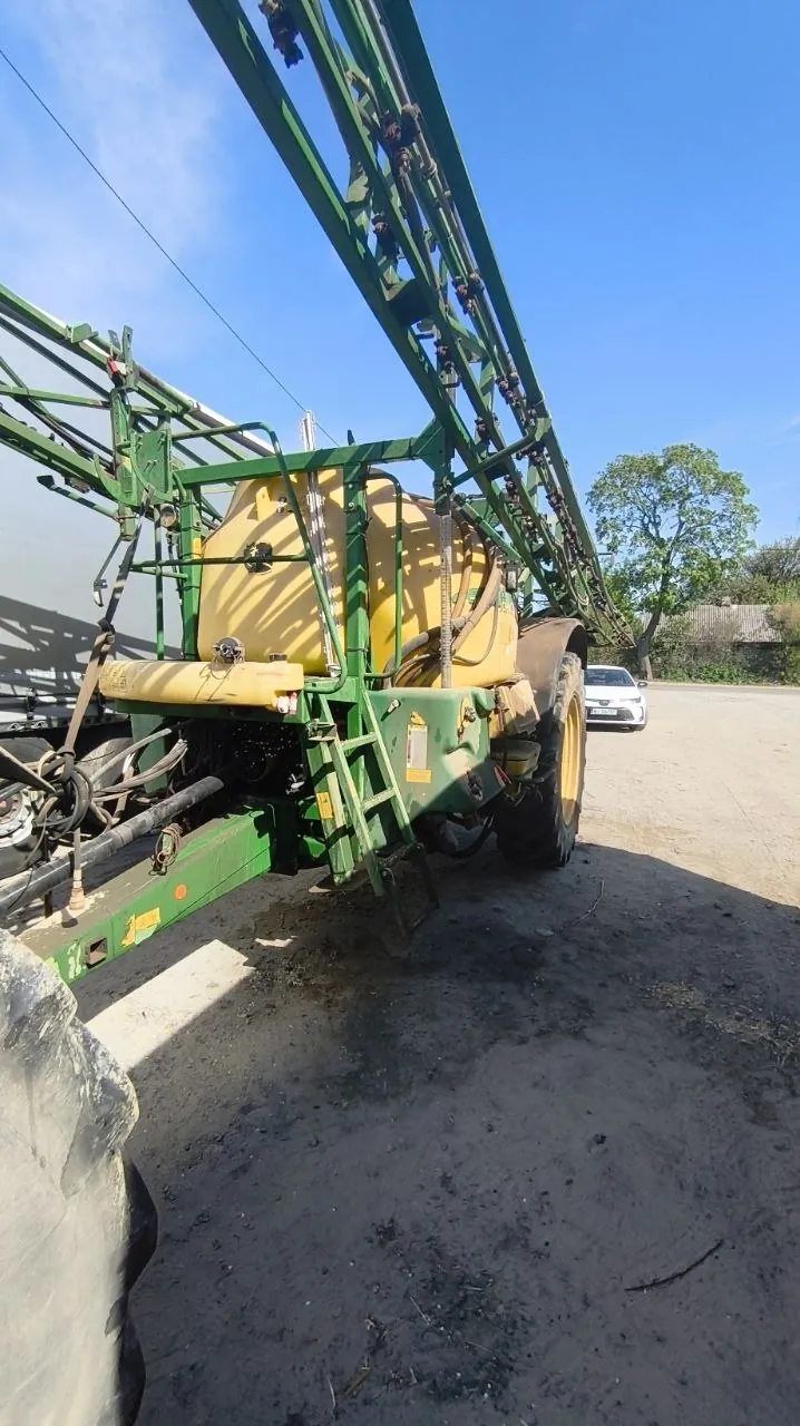 Zbiornik opryskiwacza — John Deere M740