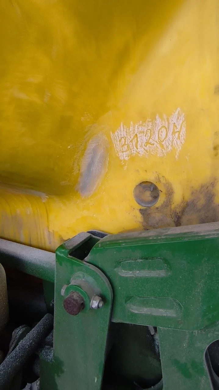 Zdjęcie 20 z naprawy — Naprawa zbiornika opryskiwacza John Deere M740 — Wesołówka
