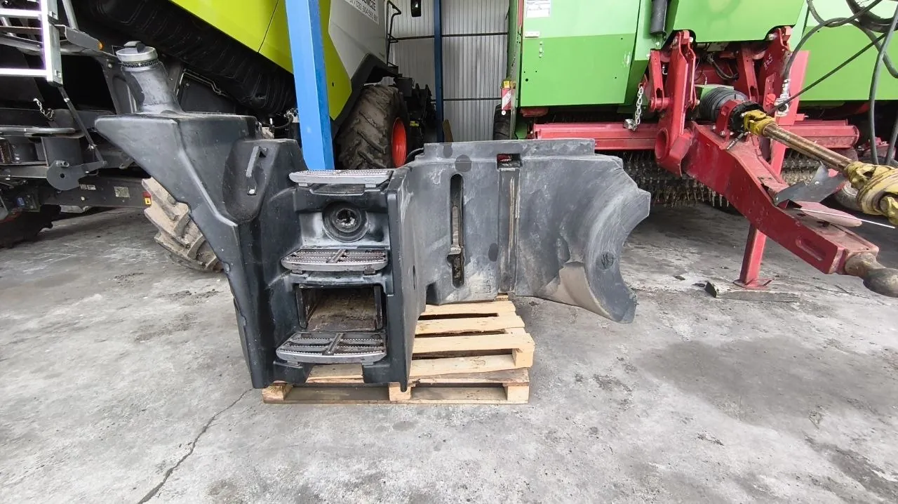 Zdjęcie 15 z naprawy — Naprawa zbiornika paliwa Fendt 828 — Stanin