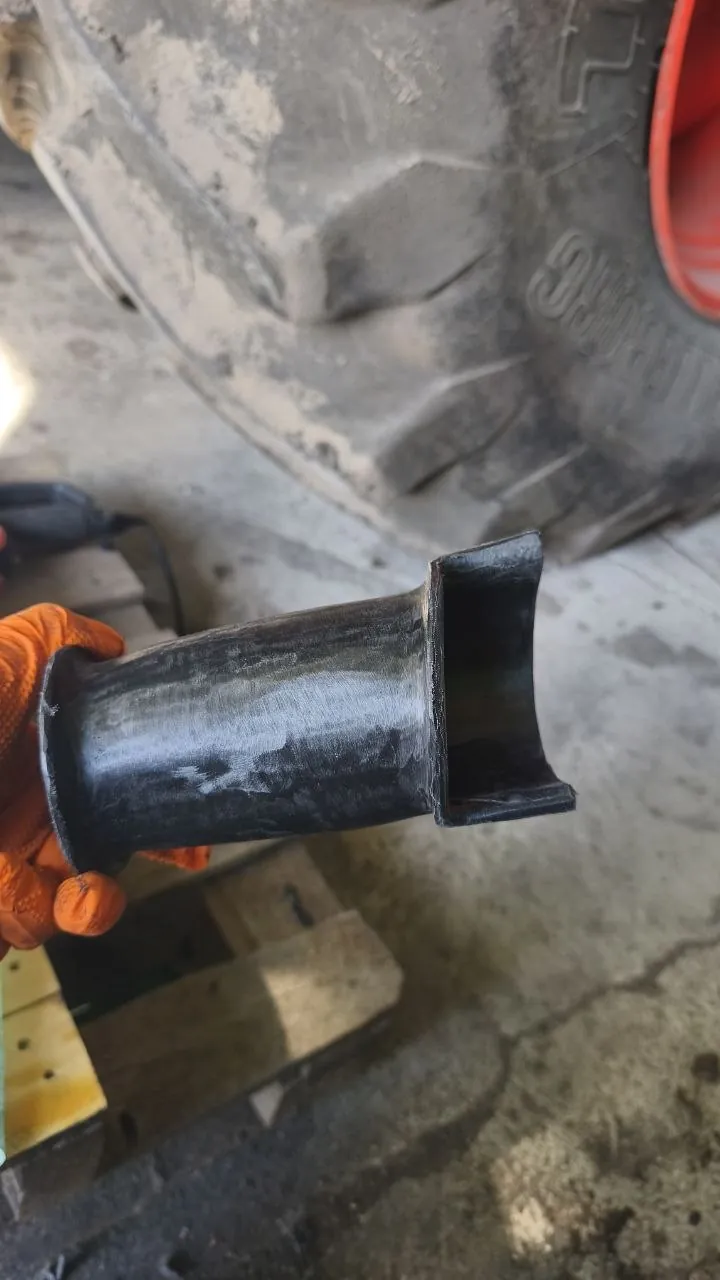 Zdjęcie 30 z naprawy — Naprawa zbiornika paliwa Fendt 828 — Stanin