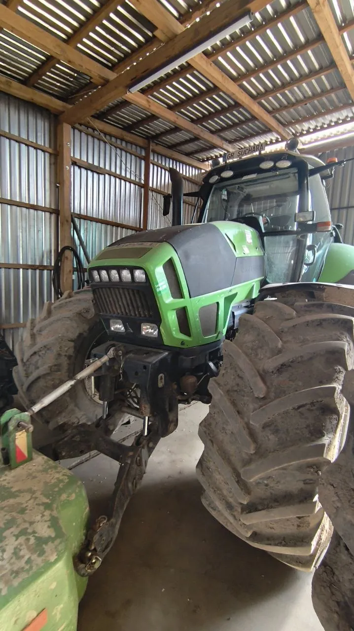 Zbiornik paliwa — Deutz Fahr 7210TTV