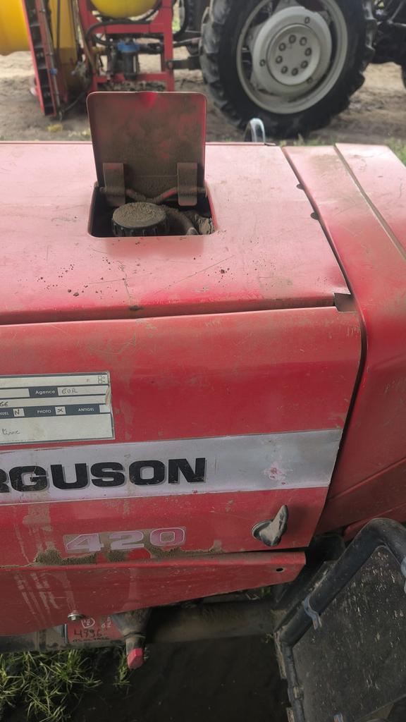 Zdjęcie 10 z naprawy — Naprawa zbiornika paliwa Massey Ferguson 420 — Radoryż Smolany