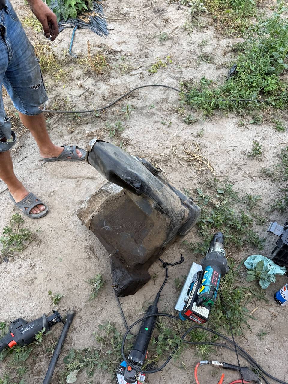 Zdjęcie 18 z naprawy — Naprawa zbiornika paliwa Massey Ferguson 420 — Radoryż Smolany