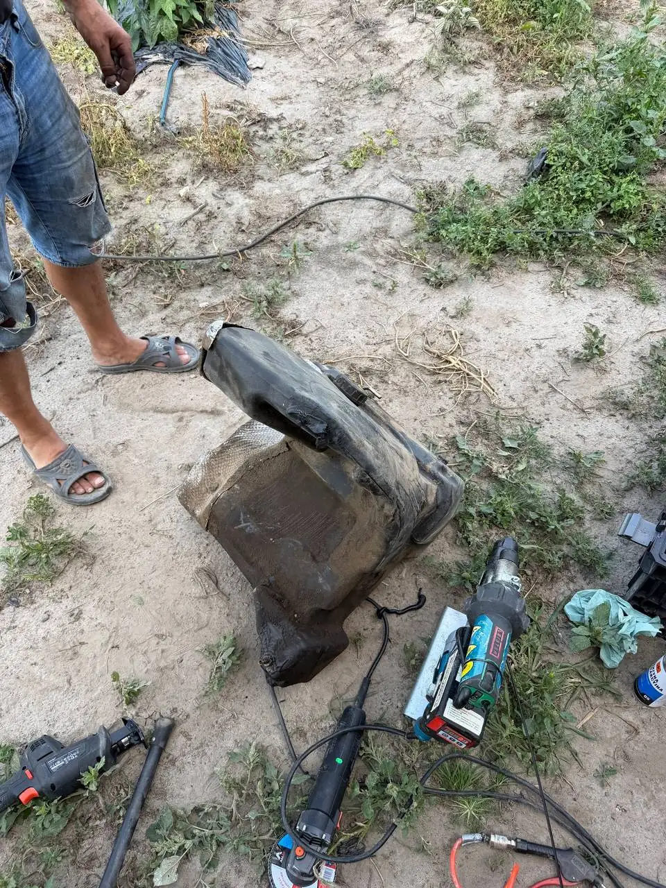 Zdjęcie 4 z naprawy — Naprawa zbiornika paliwa Massey Ferguson 420 — Radoryż Smolany