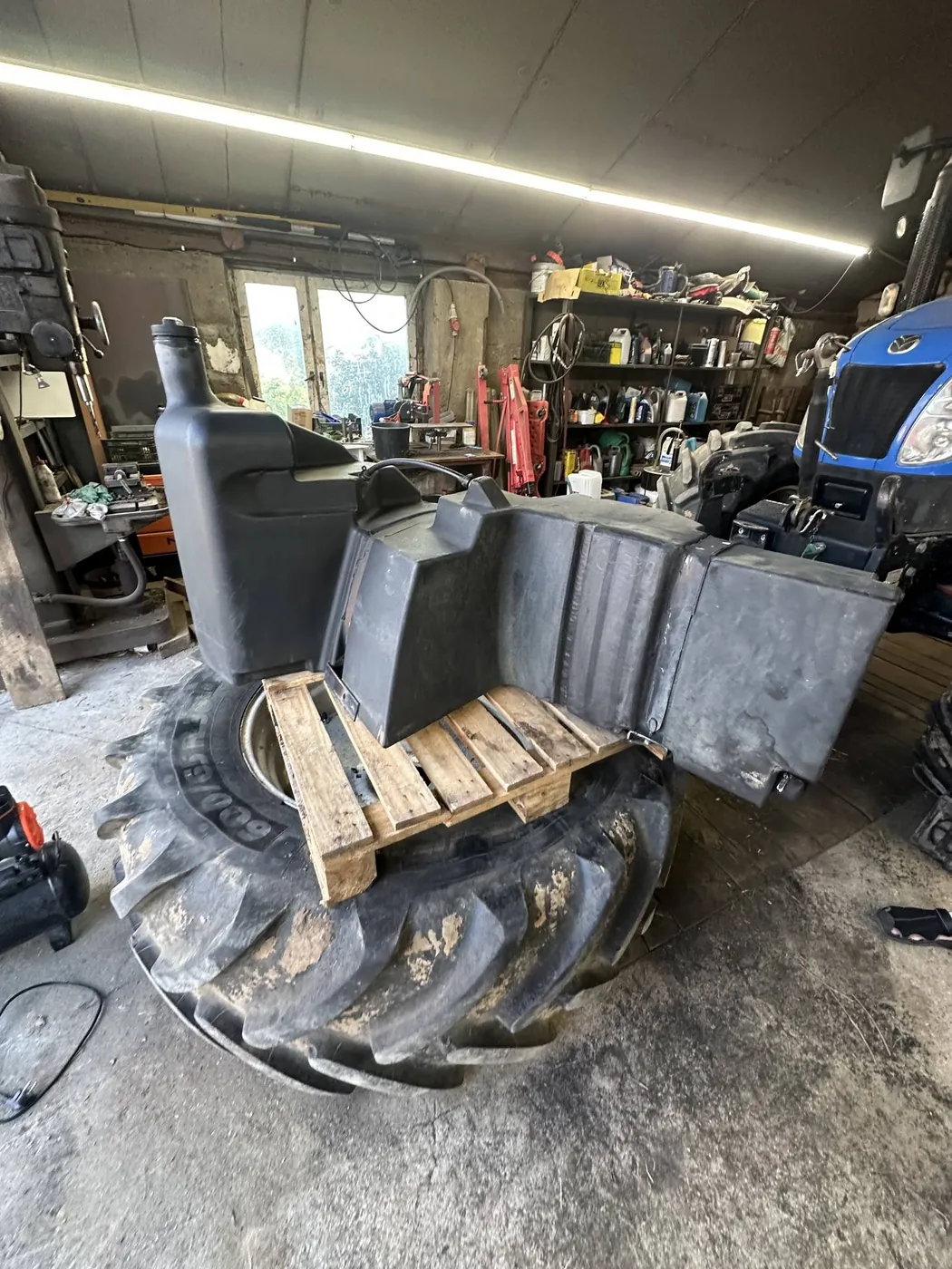 Zdjęcie 14 z naprawy — Naprawa zbiornika paliwa New Holland T6030 — Hamulka