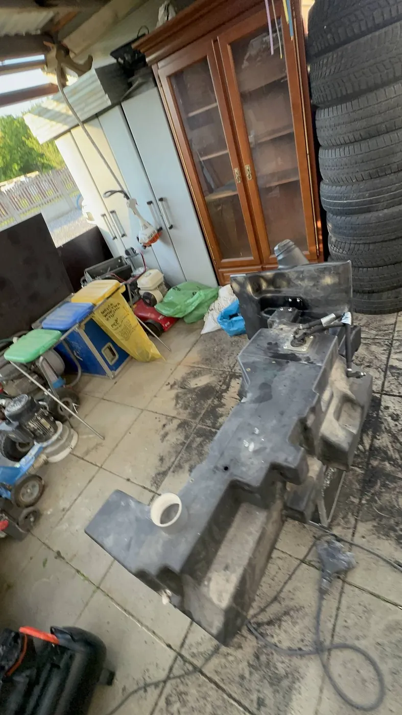 Zdjęcie 15 z naprawy — Naprawa zbiornika paliwa Massey Ferguson — Podwilk