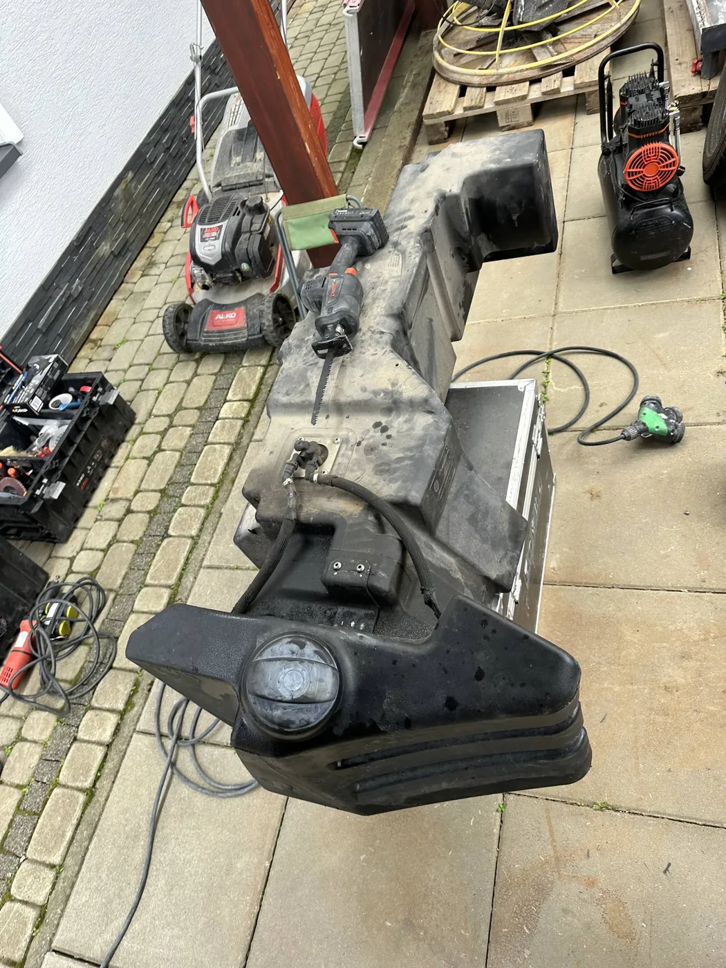 Zdjęcie 5 z naprawy — Naprawa zbiornika paliwa Massey Ferguson — Podwilk