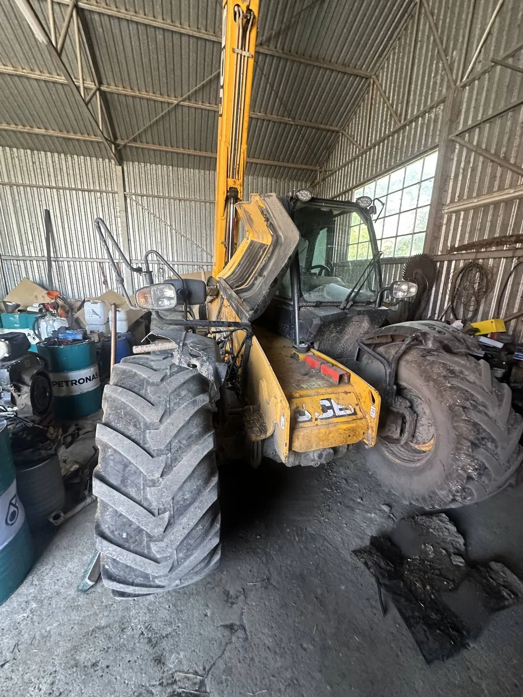 Zbiornik paliwa — JCB 530-70