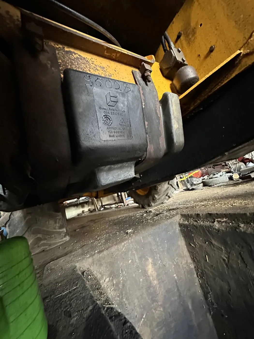 Zdjęcie 8 z naprawy — Naprawa zbiornika paliwa JCB — Modełka