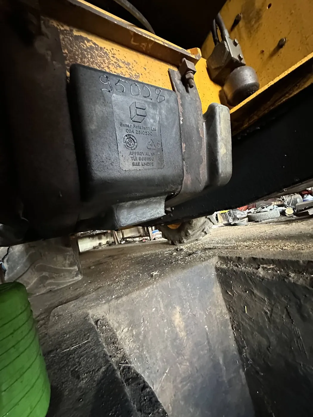 Zdjęcie 10 z naprawy — Naprawa zbiornika paliwa JCB — Modełka