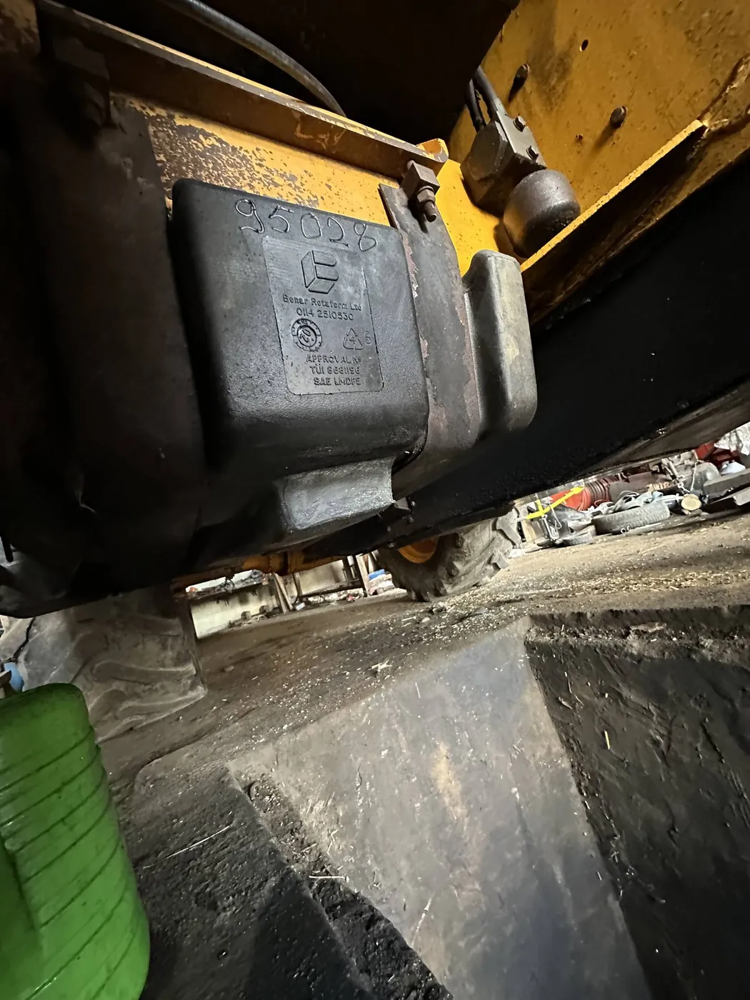 Zdjęcie 12 z naprawy — Naprawa zbiornika paliwa JCB — Modełka