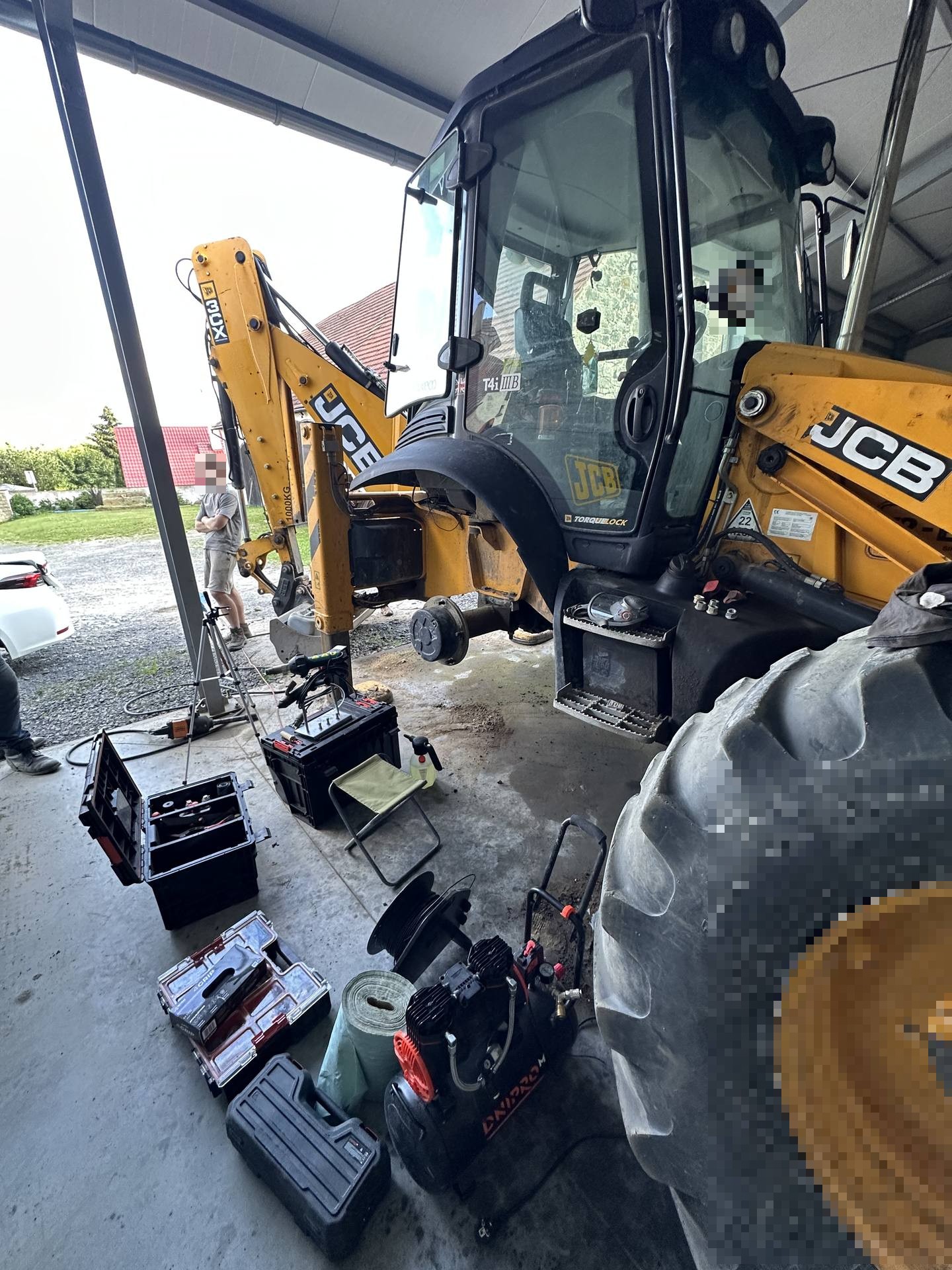 Zdjęcie 22 z naprawy — Naprawa zbiornika paliwa JCB 3CX — Bolesławiec