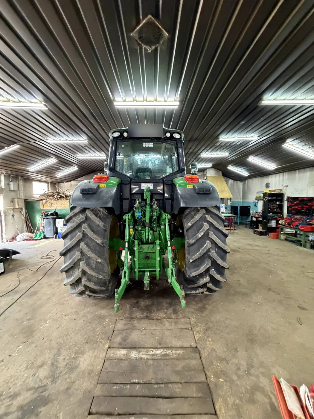 Zdjęcie 10 z naprawy — Naprawa zbiornika paliwa John Deere 6195M — Zajdy