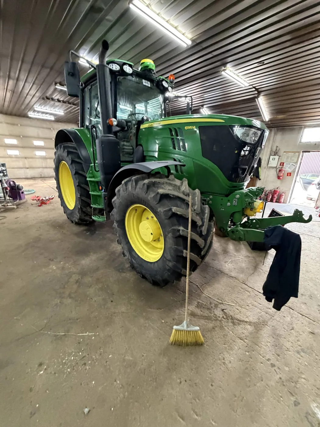 Zdjęcie 6 z naprawy — Naprawa zbiornika paliwa John Deere 6195M — Zajdy