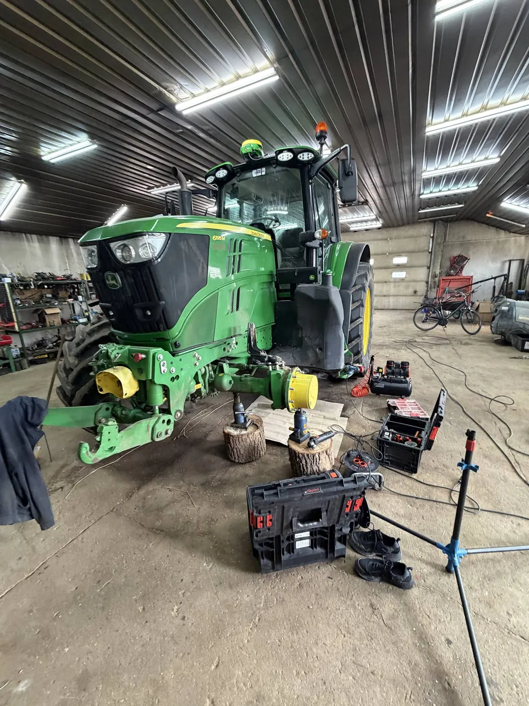 Zdjęcie 7 z naprawy — Naprawa zbiornika paliwa John Deere 6195M — Zajdy