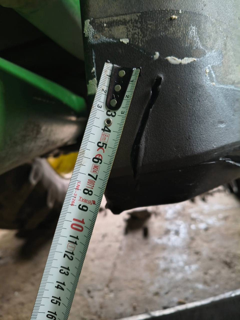 Zdjęcie 31 z naprawy — Naprawa zbiornika paliwa John Deere 6195M — Zajdy