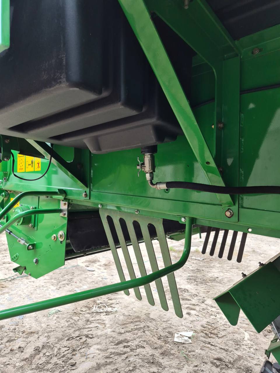 Zdjęcie 24 z naprawy — Naprawa zbiornika paliwa John Deere 9640 — Bronikowo