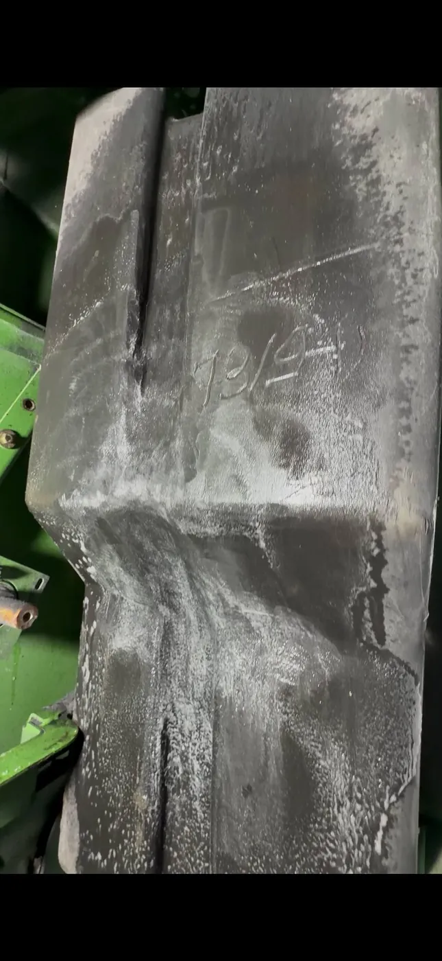 Zdjęcie 8 z naprawy — Naprawa zbiornika paliwa John Deere 1550 — Wiklewo