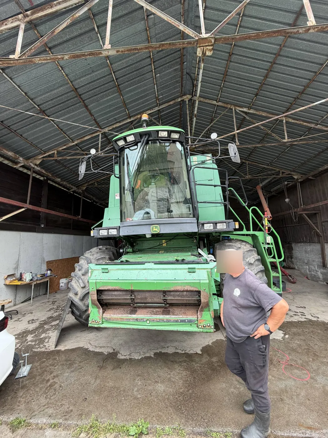 Zbiornik paliwa — John Deere 1550
