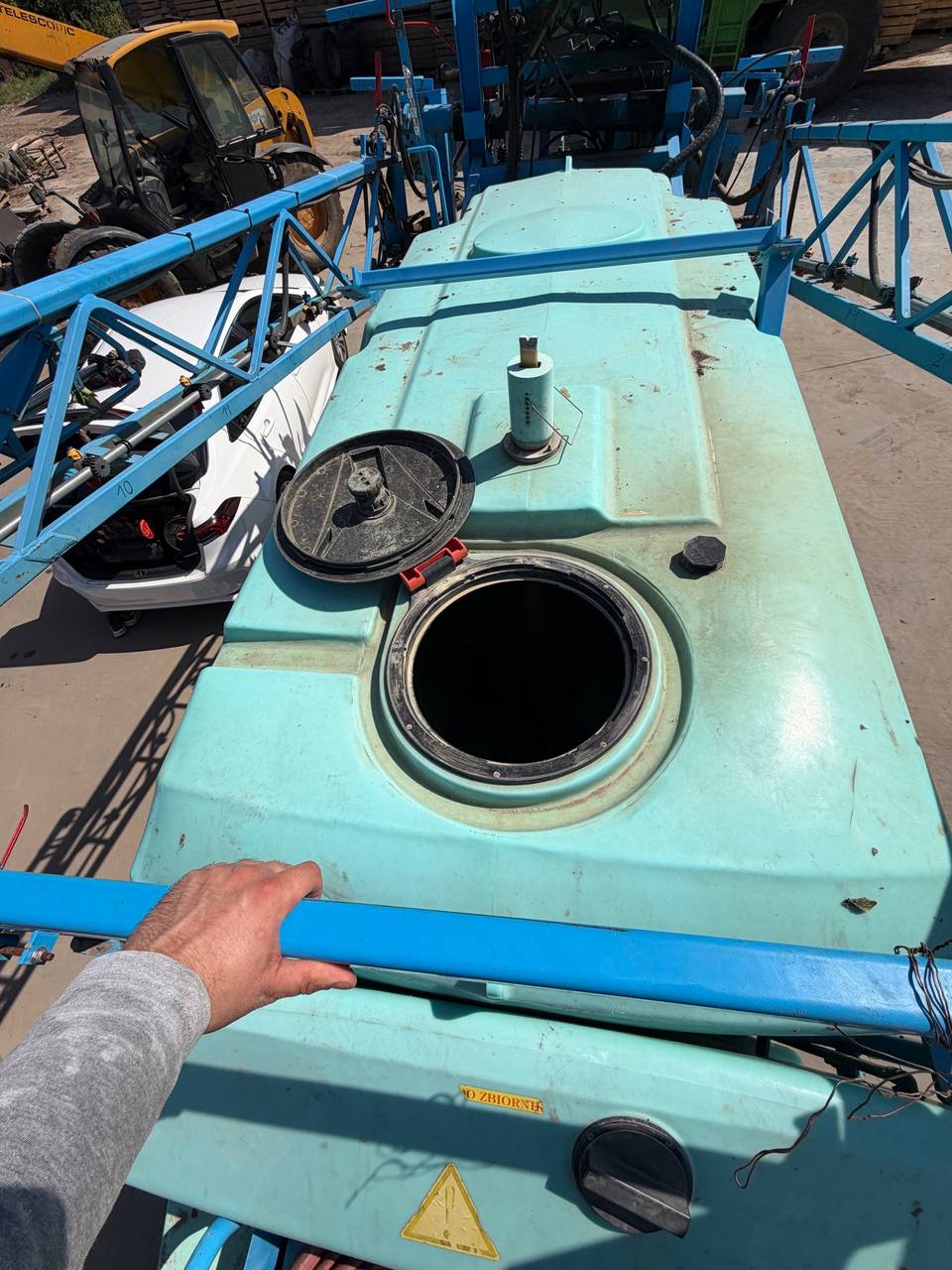 Zdjęcie 16 z naprawy — Naprawa zbiornika opryskiwacza Berthoud Racer — Karmelita