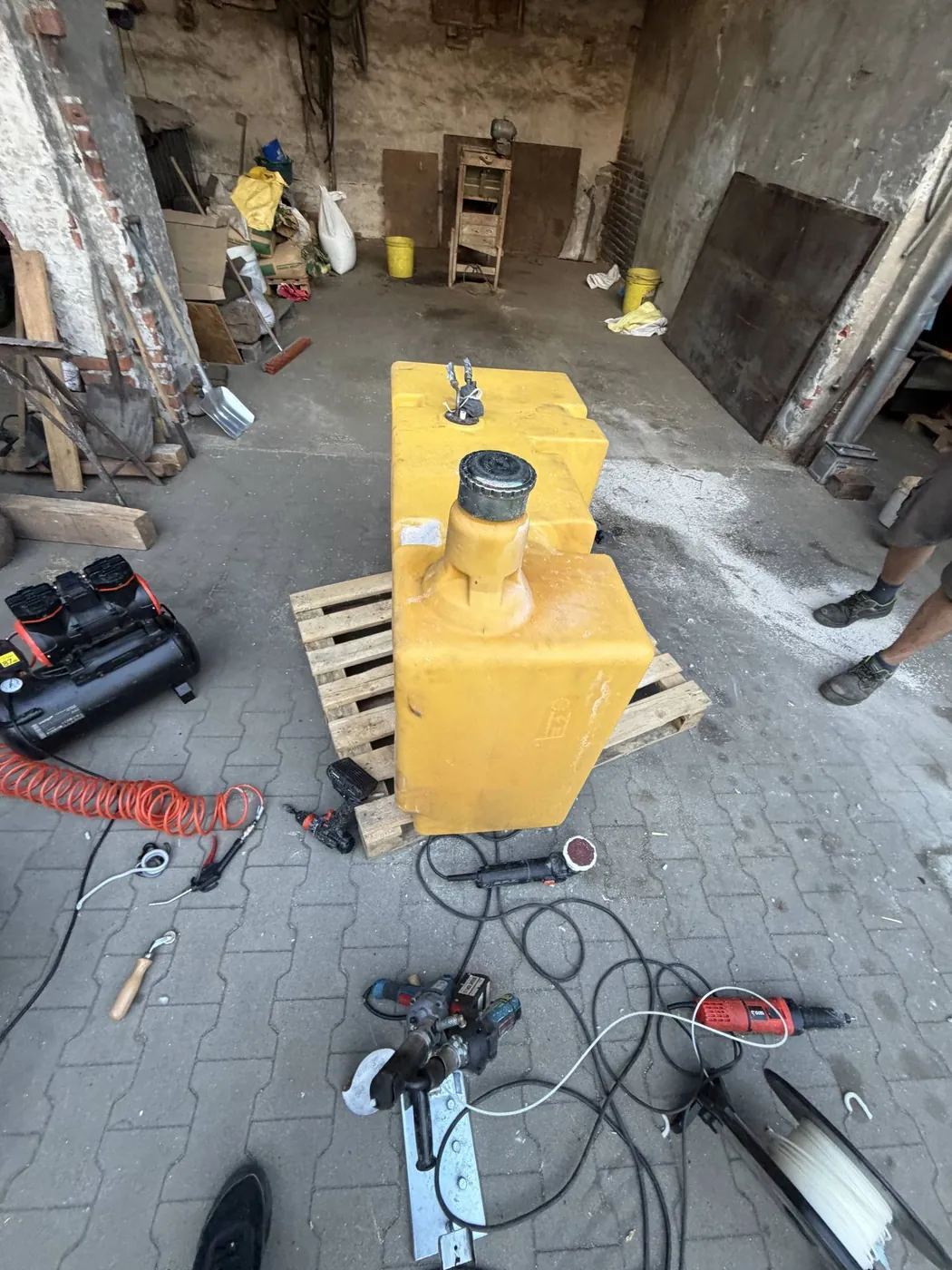 Zdjęcie 10 z naprawy — Naprawa zbiornika paliwa New Holland TC56 — Opole