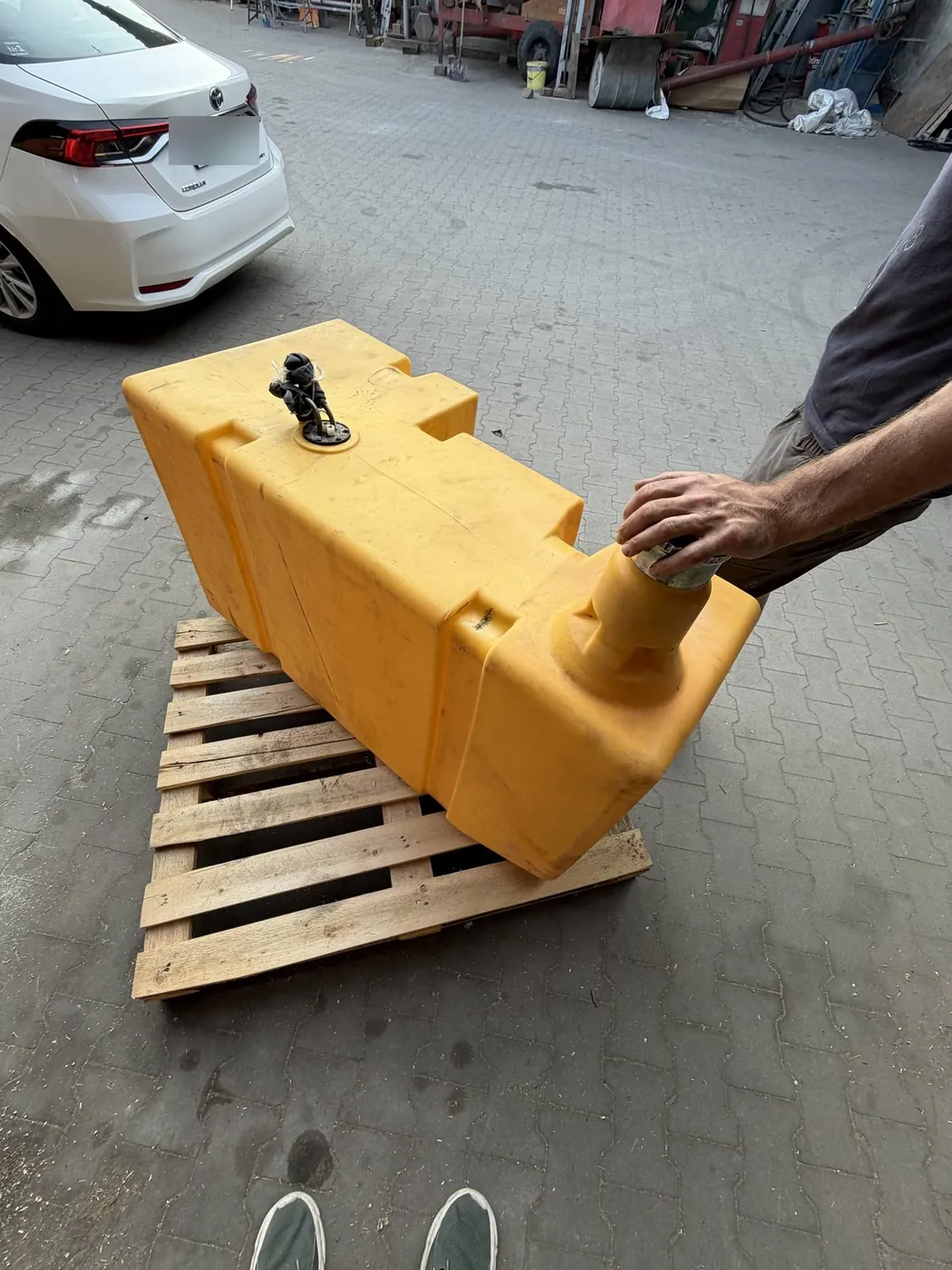 Zdjęcie 3 z naprawy — Naprawa zbiornika paliwa New Holland TC56 — Opole