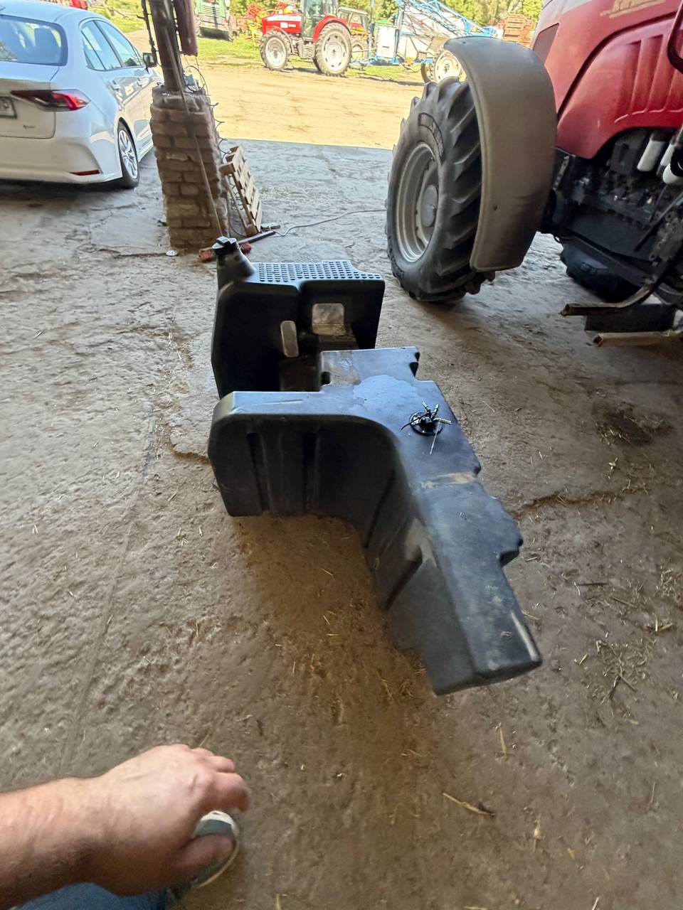 Zdjęcie 10 z naprawy — Naprawa zbiornika paliwa Massey Ferguson
