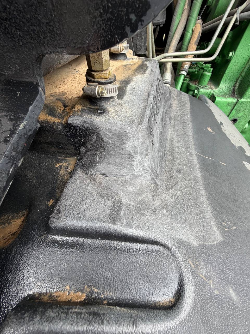 Zdjęcie 14 z naprawy — Naprawa zbiornika paliwa John Deere 8330 — Uniejowice